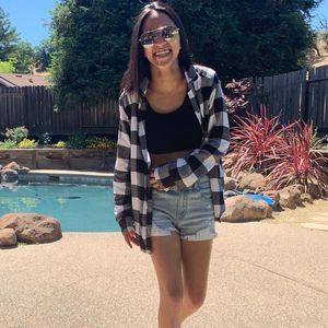 Meet your Posher, Kasandra